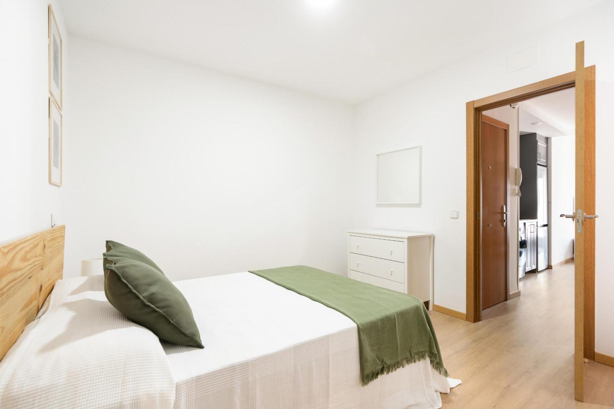 Apartamento En La Avenida De La Albufera Alquiler Temporal Мадрид Екстериор снимка