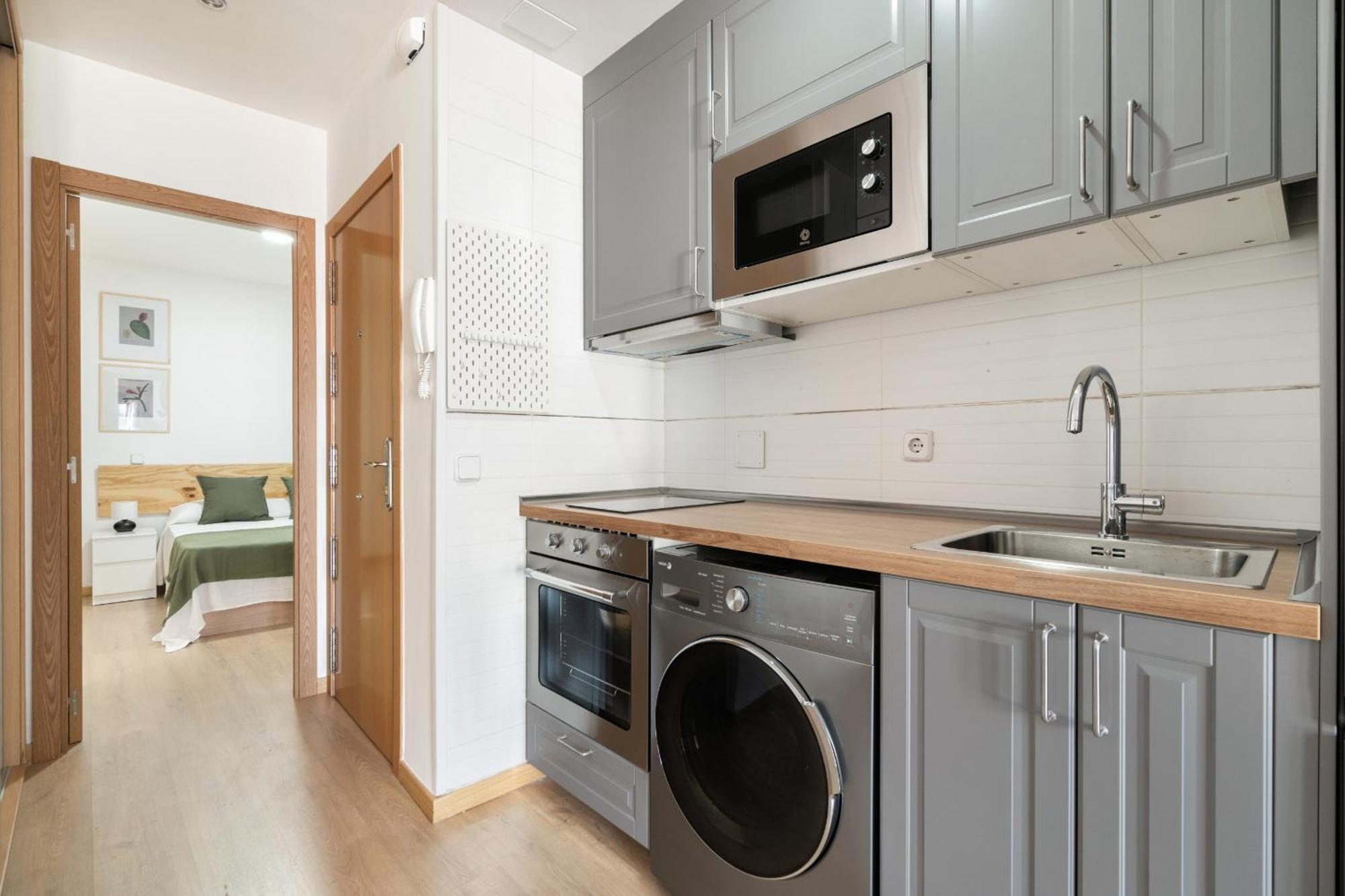 Apartamento En La Avenida De La Albufera Alquiler Temporal Мадрид Екстериор снимка